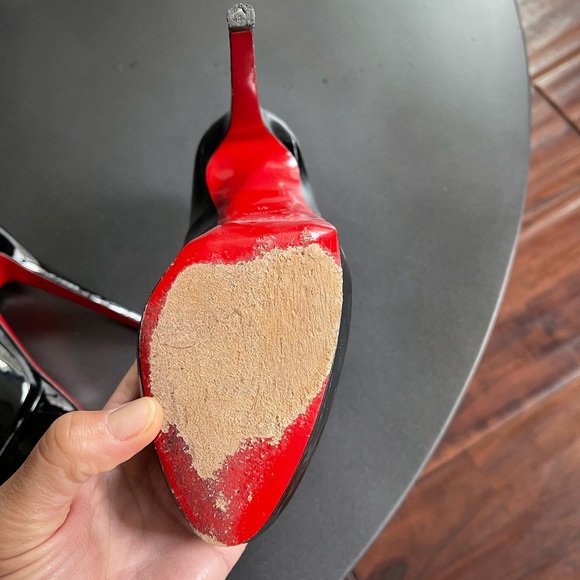 Christian Louboutin platform heels. - Picture 3 of 3